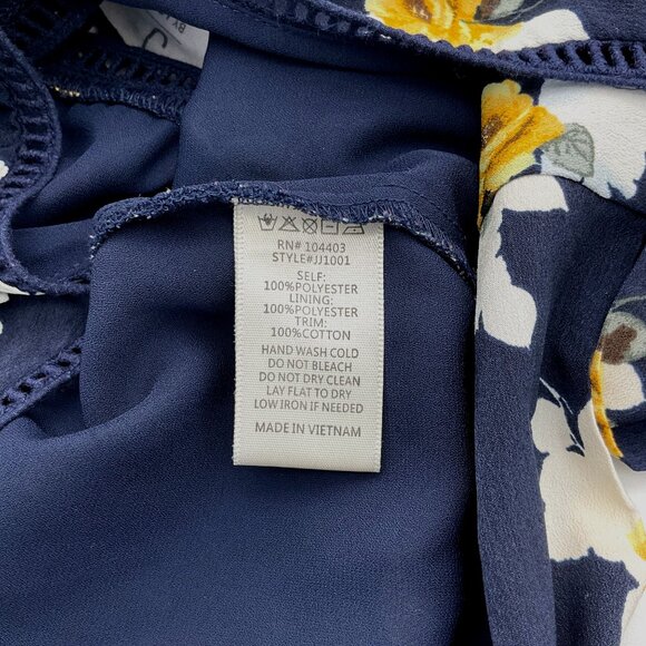 J by JOA Ruffled V-Neck Navy Floral Ladder Trim Open Tie Back Crop Top Medium - Picture 7 of 8